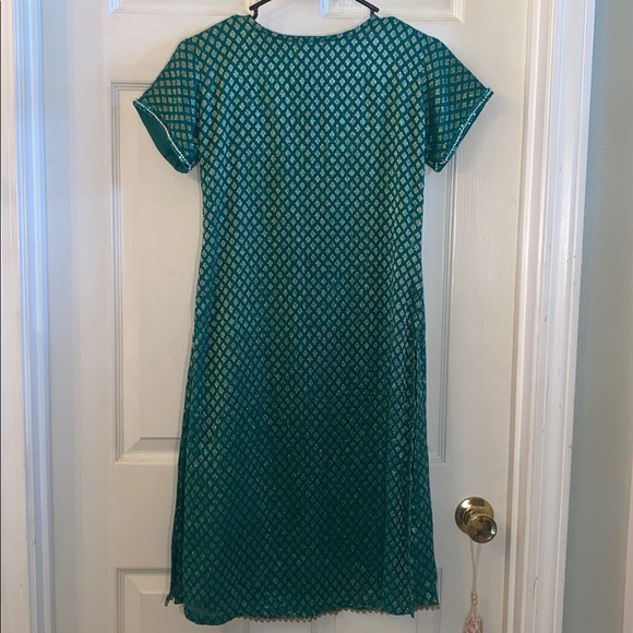 ESIKA Green and Gold Embroidered Midi Indian Shimmery Silk Punjabi Tunic Dress - Picture 9 of 14